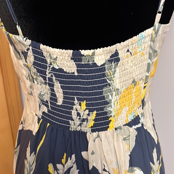 GAP Floral Dress - Picture 4 of 6